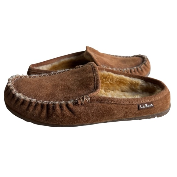 L.L. Bean Women’s Suede Moccasins Camp Genuine shearling lamb Rubber outsole 8 - Picture 1 of 10